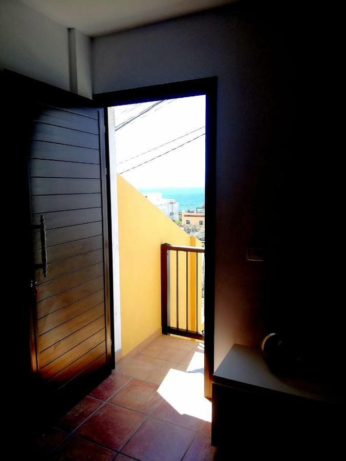 Апартаменты Apartamento La Caleta Isla De El Hierro Terrace With Incredible Views Экстерьер фото